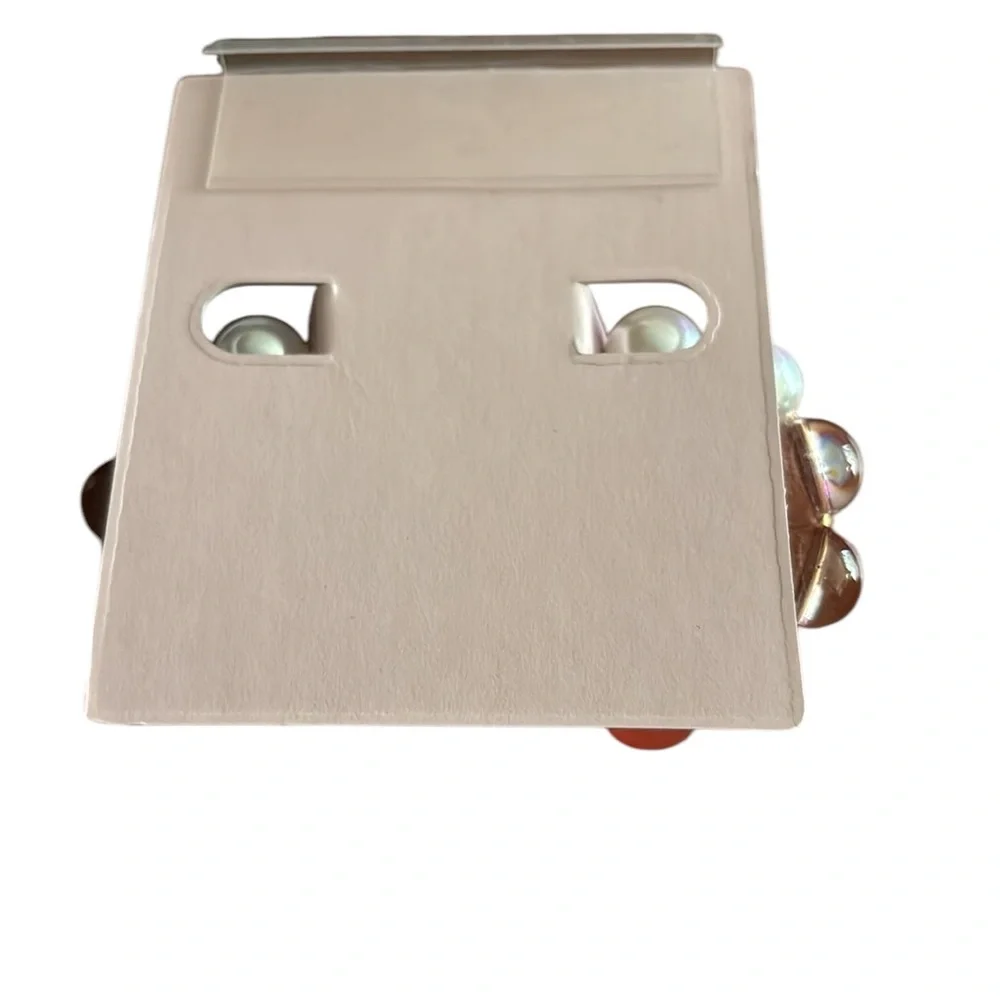 Rachel Parcell Pink and White Beaded Earrings - Picture 4 of 4